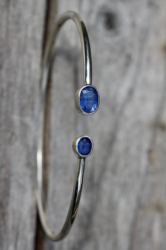 Gemmy Kyanite Silver Cuff Bracelet