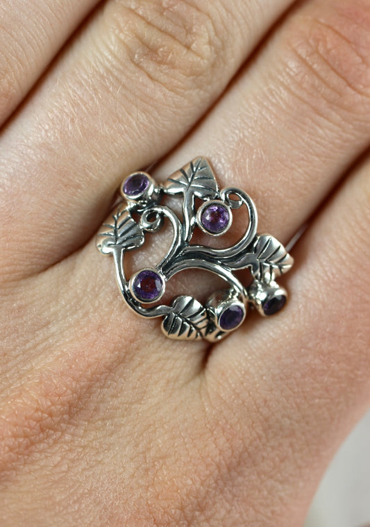 Amethyst Leaf Motif Ring