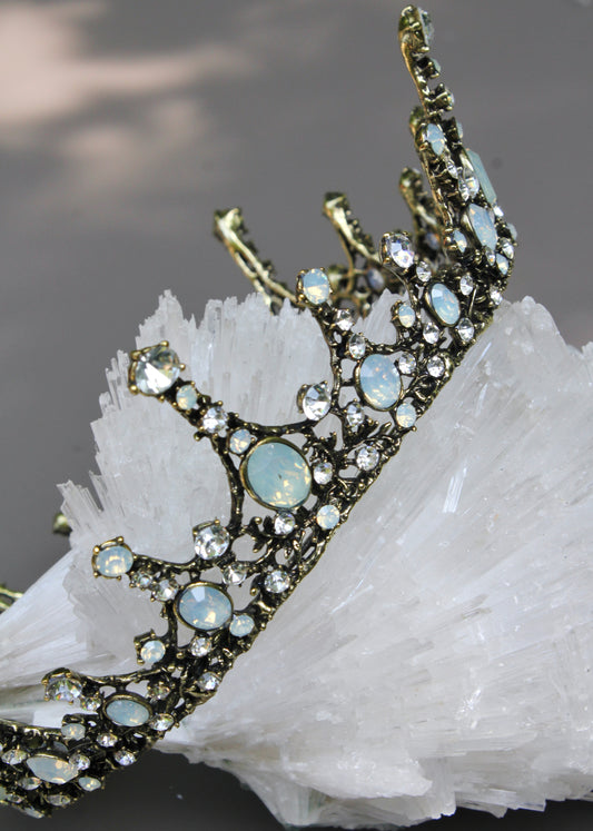 Opalescent Crystal Crowns