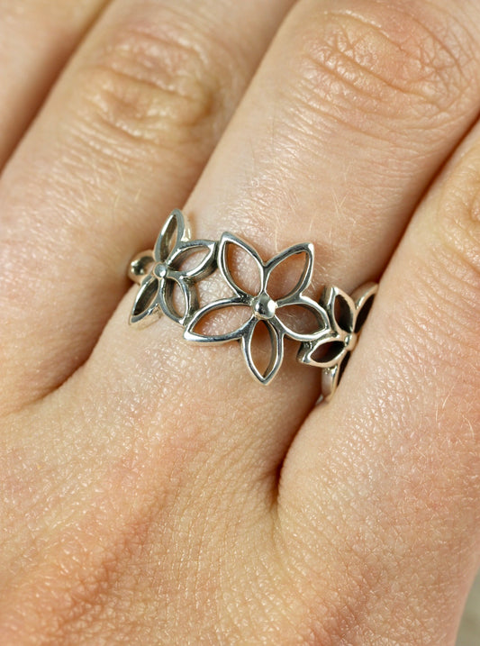 Silver Flower Ring