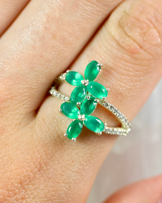 Green Onyx Flower Ring