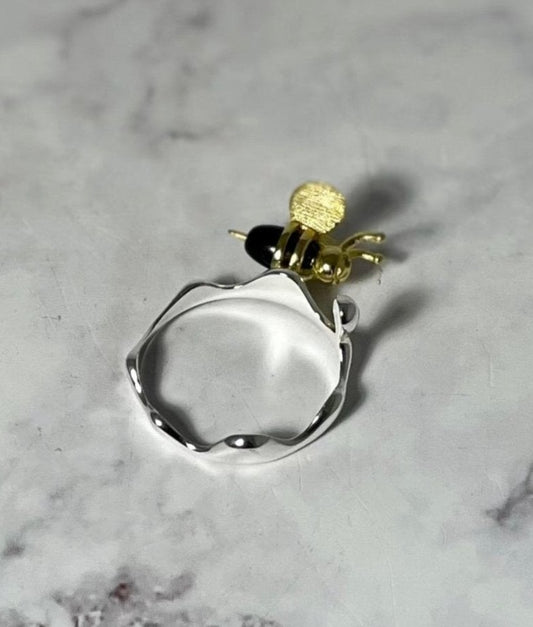 Queen Bee Ring