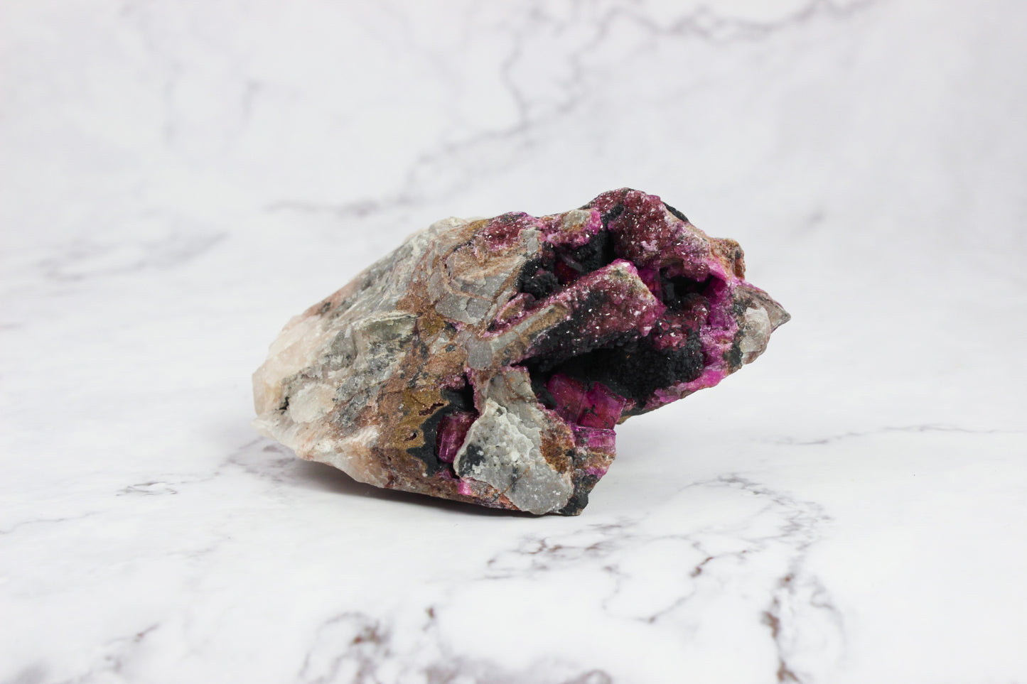 Cobaltoan Calcite