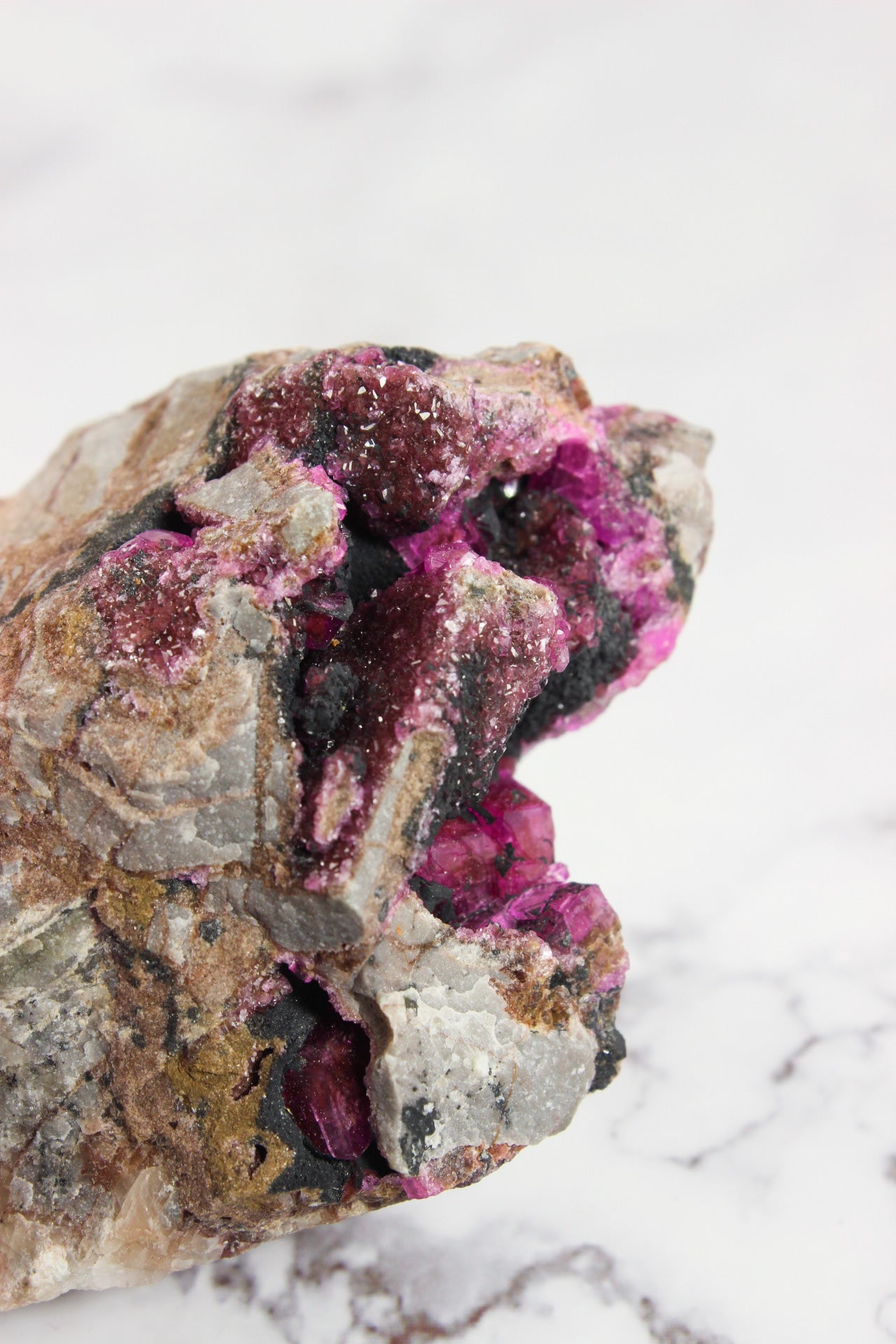 Cobaltoan Calcite
