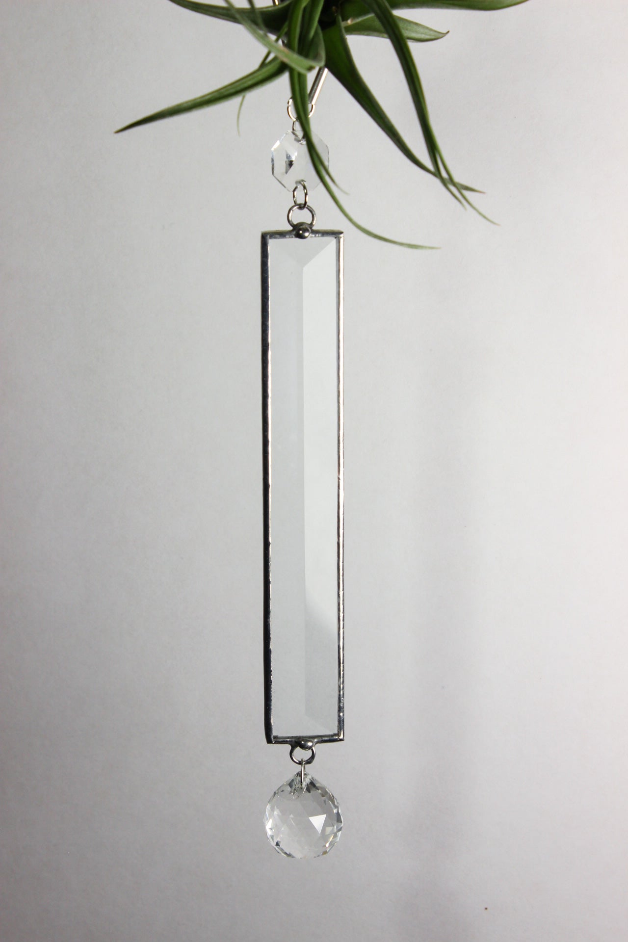 Quartz Bevel Glass Sun Catcher with Air Plant