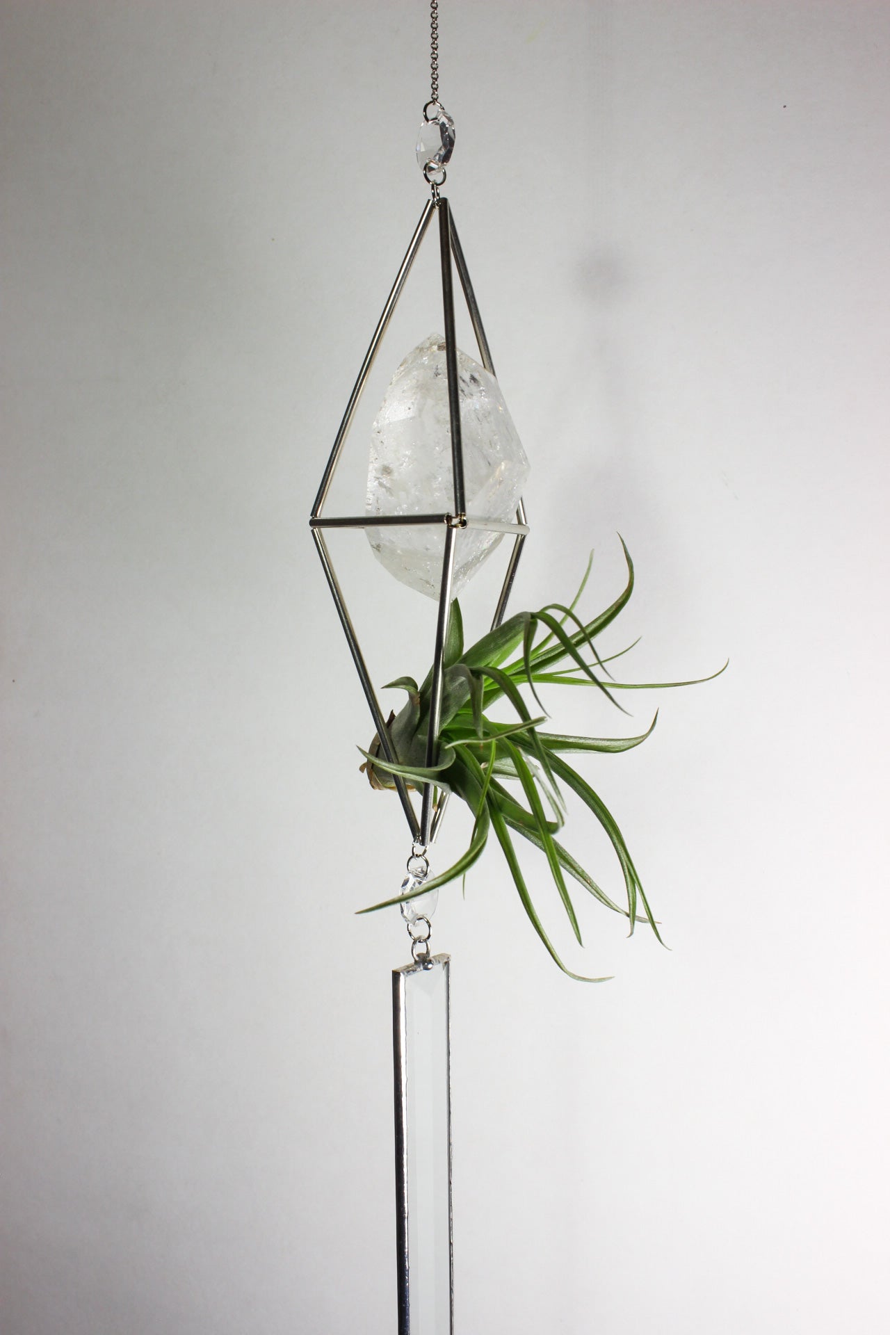 Quartz Bevel Glass Sun Catcher with Air Plant