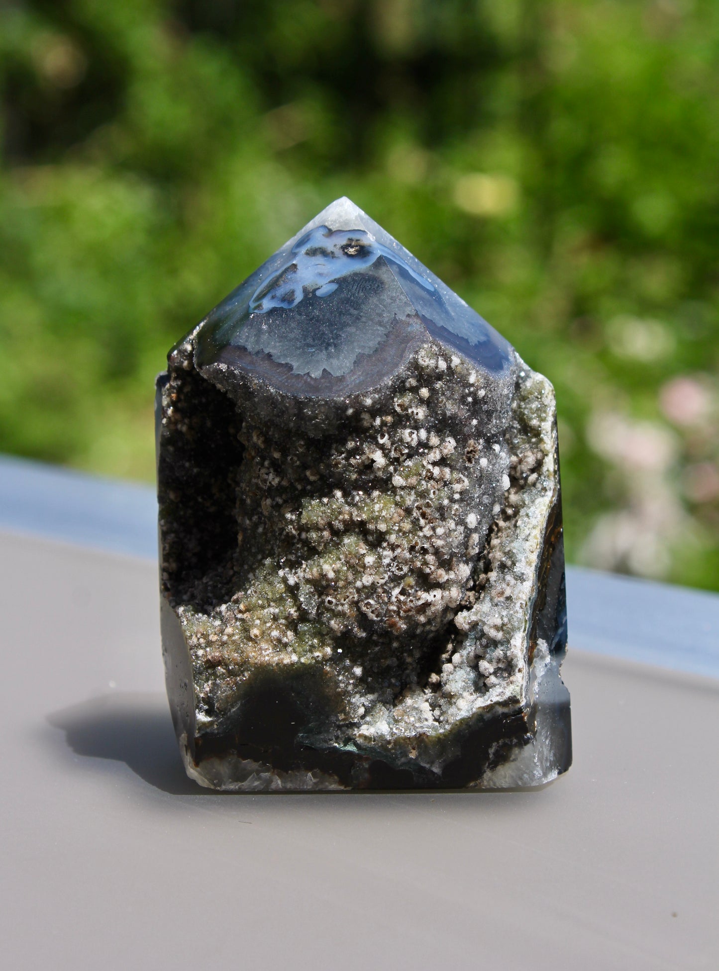 Black and Grey Agate Druzy Point