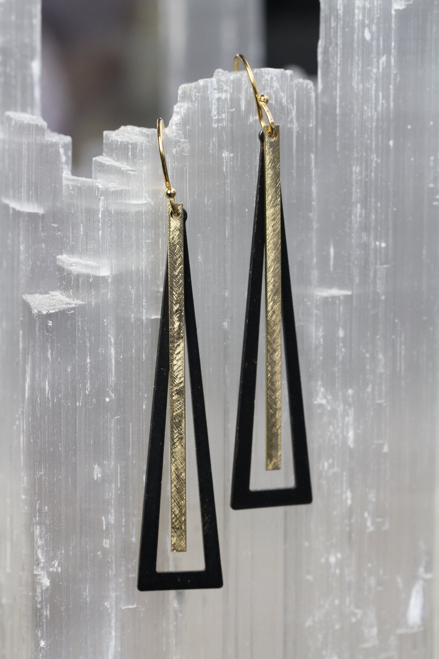 Black and Gold Brass Bar Pendulum Earrings