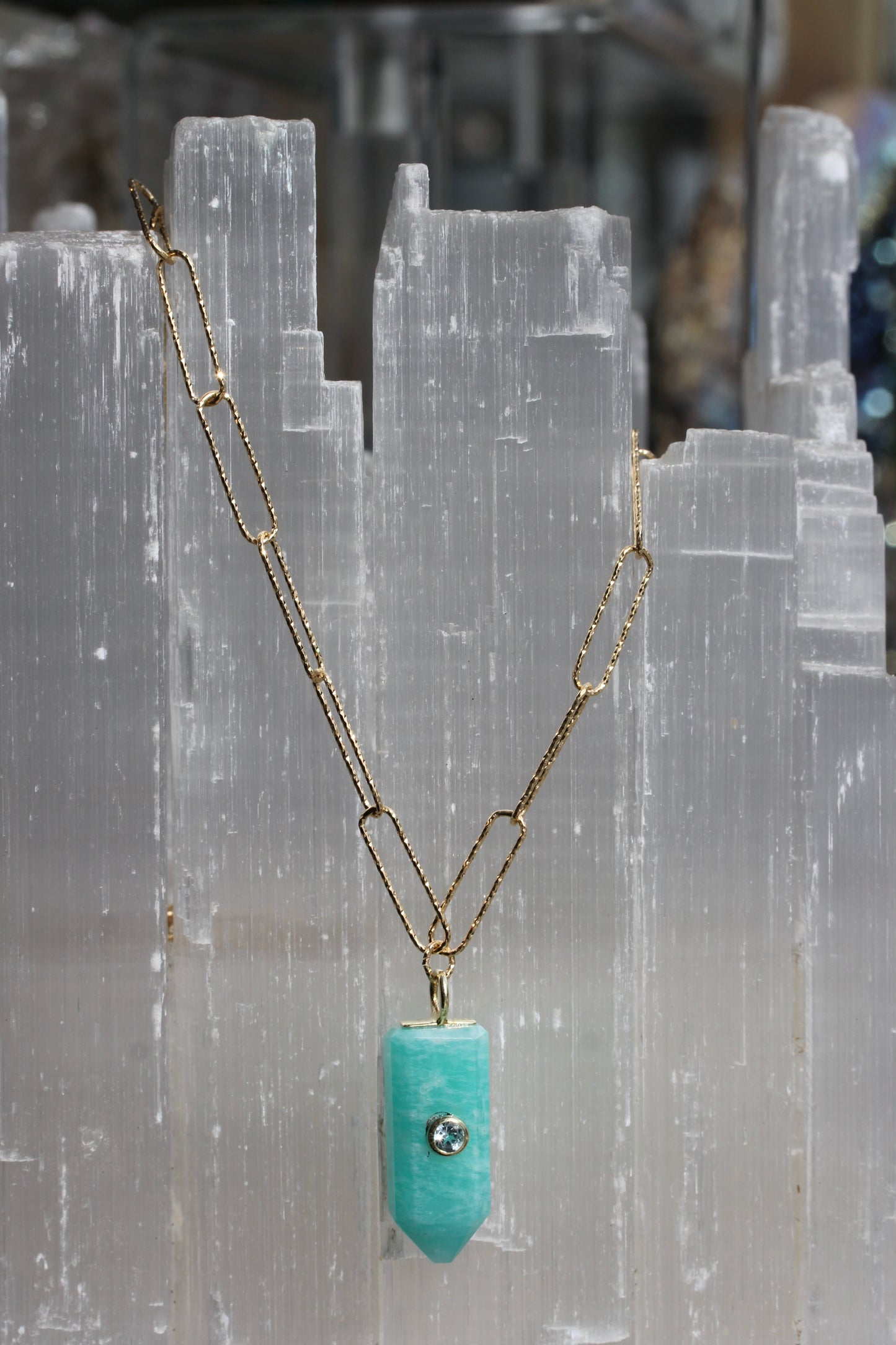 Paperclip Chain Stone Point Necklace