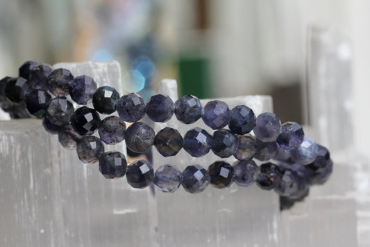 Iolite Bead Stretch Bracelets
