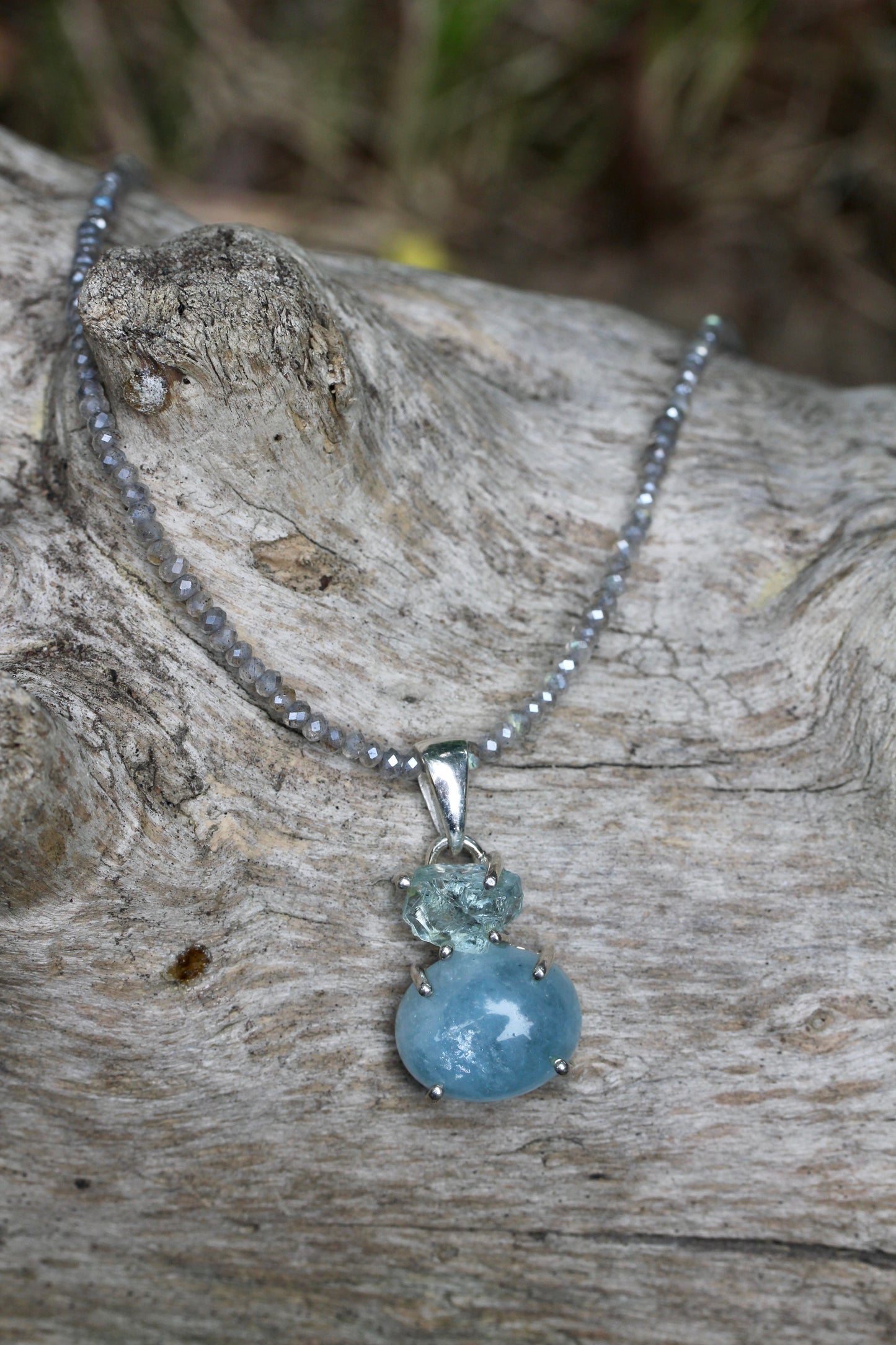 Aquamarine Labradorite Pendant Beaded Necklace