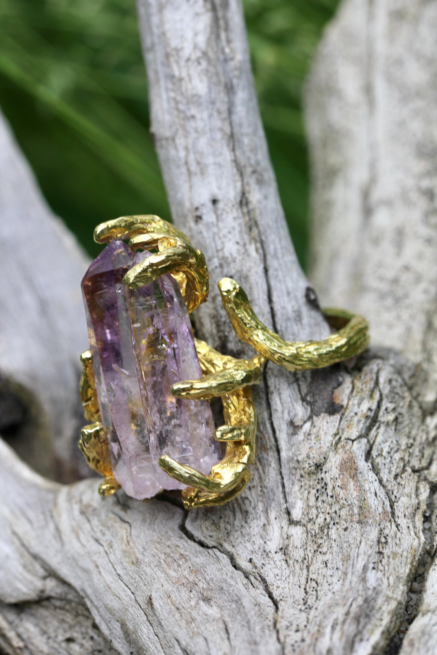 Vera Cruz Amethyst Crystal Branch Ring