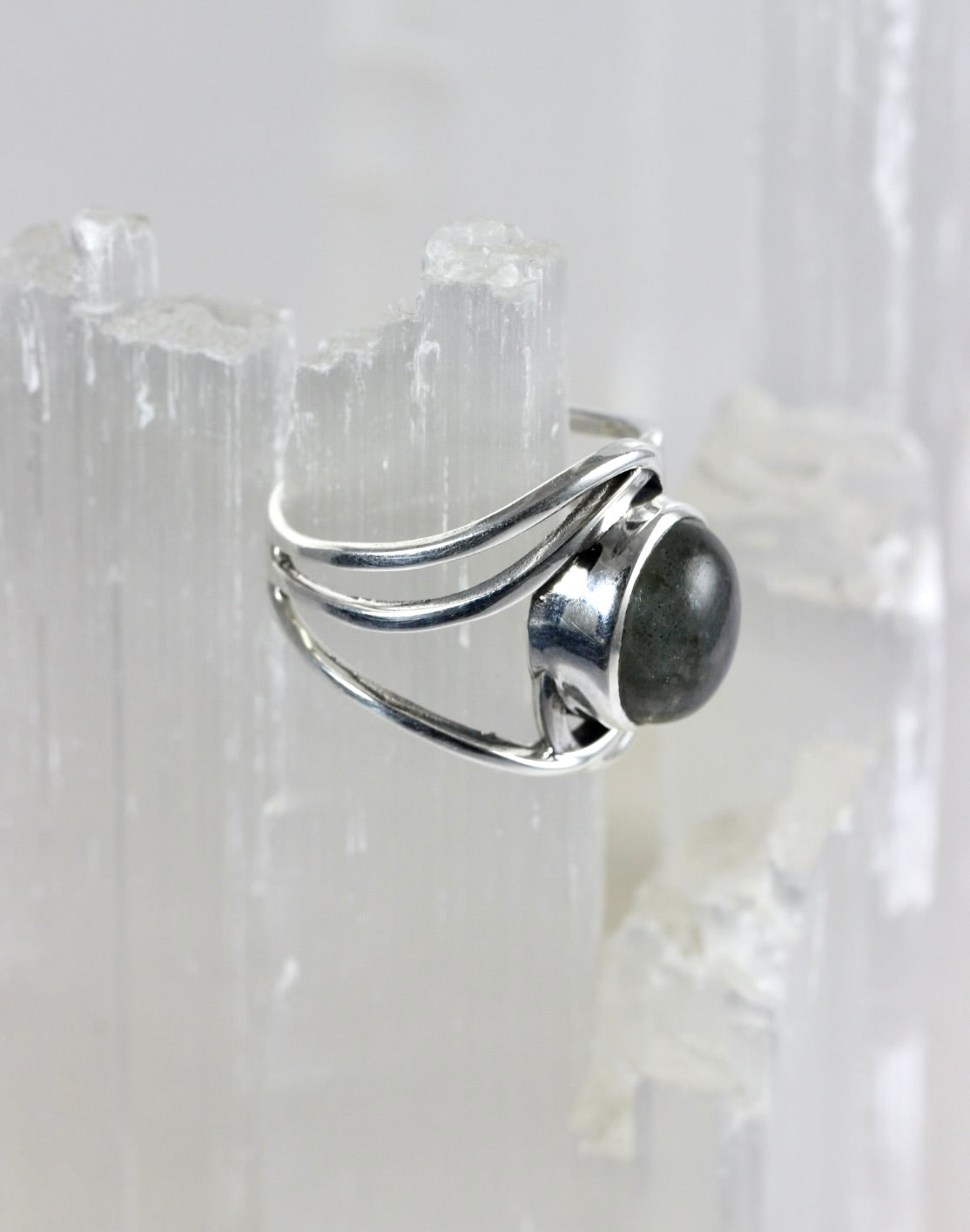 Labradorite Silver Swirl Ring