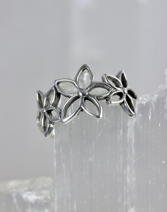 Silver Flower Ring