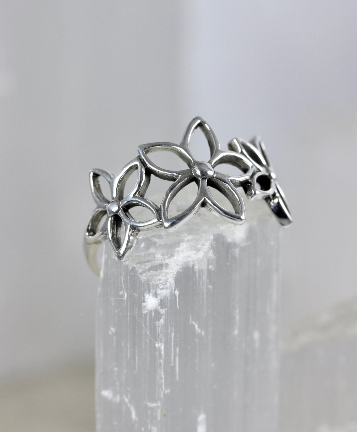 Silver Flower Ring