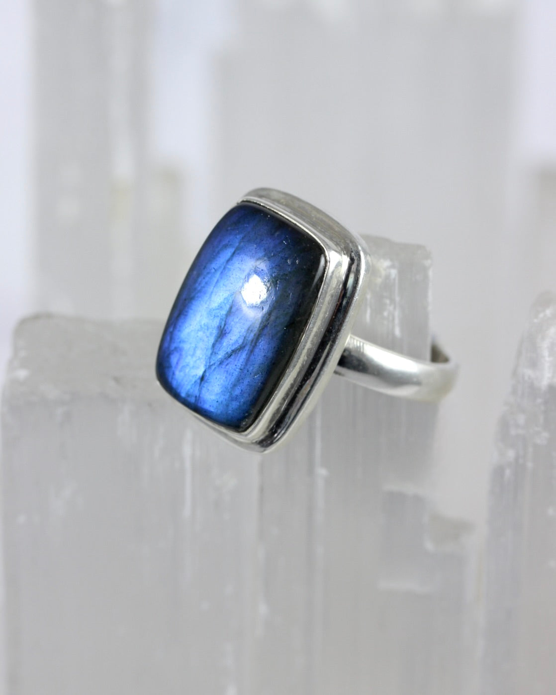 Flashy Labradorite Ring