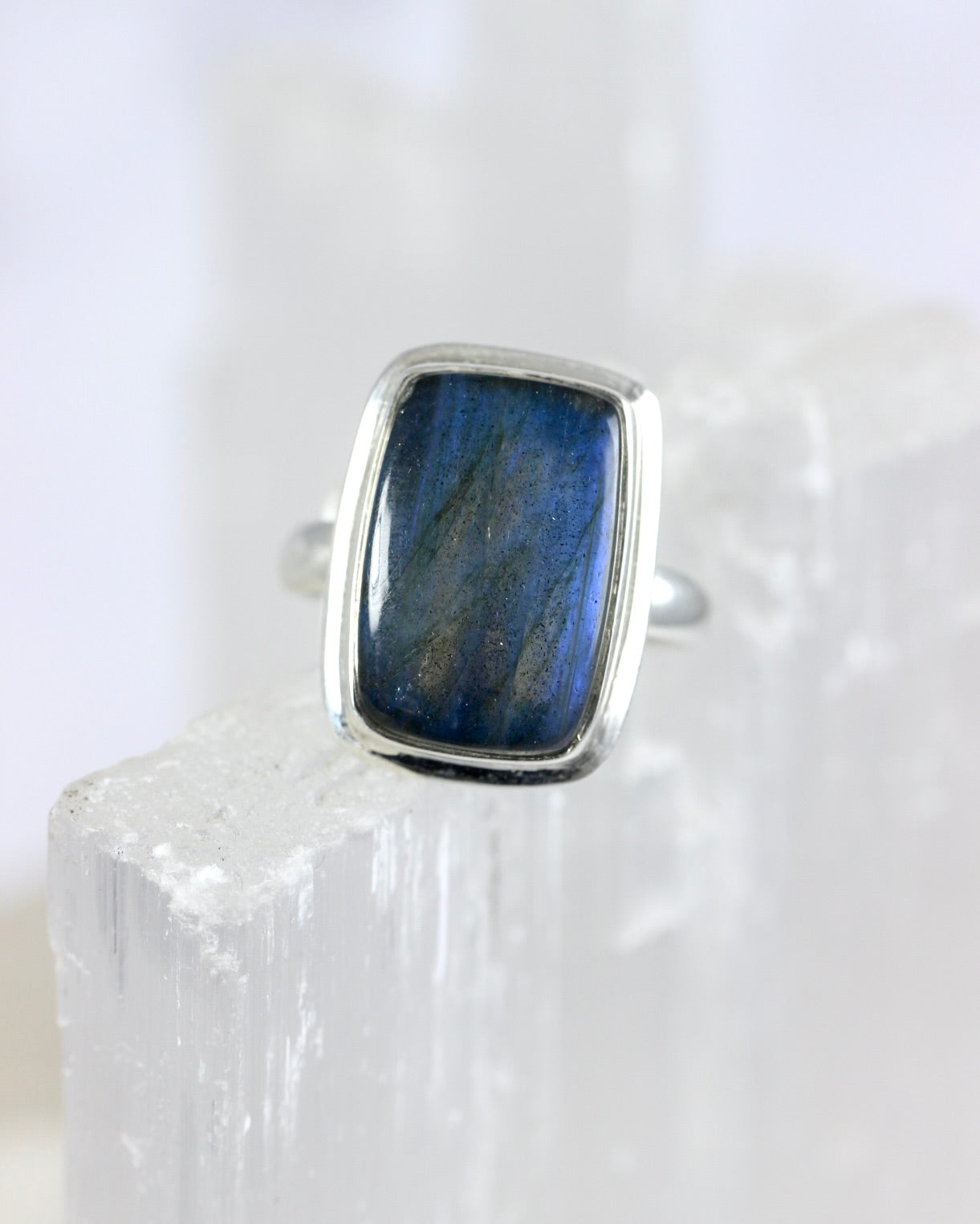 Flashy Labradorite Ring