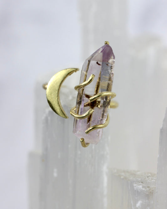 Vera Cruz Amethyst Crescent Moon Ring